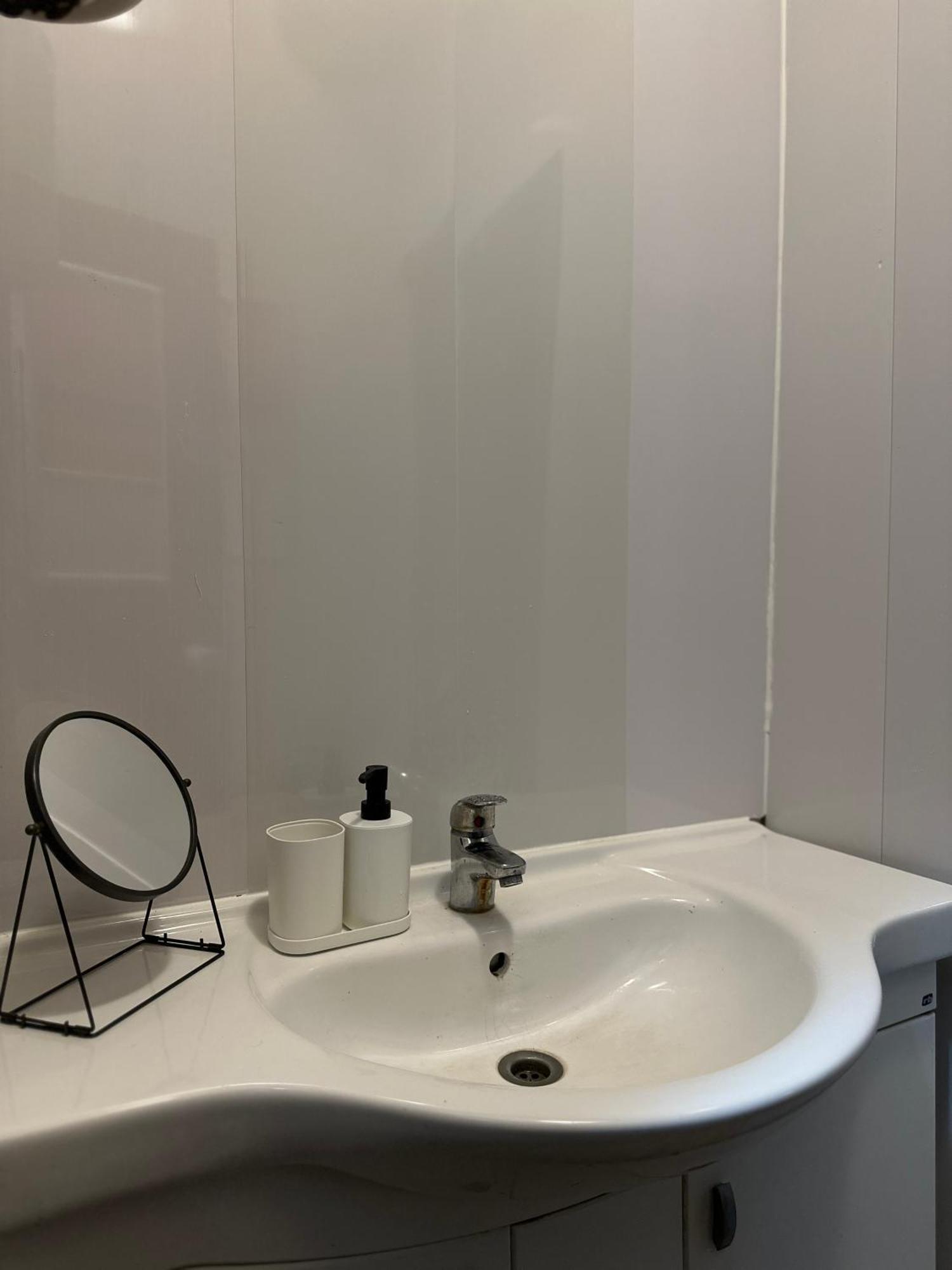 The Kliefs Vilnius - Virtual Check-In Albergue Exterior foto